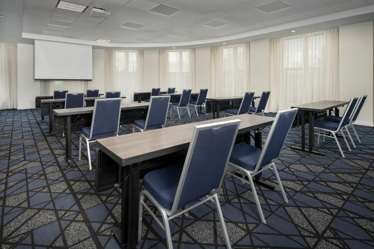 Courtyard By Marriott Seattle Kirkland Hotel Екстериор снимка