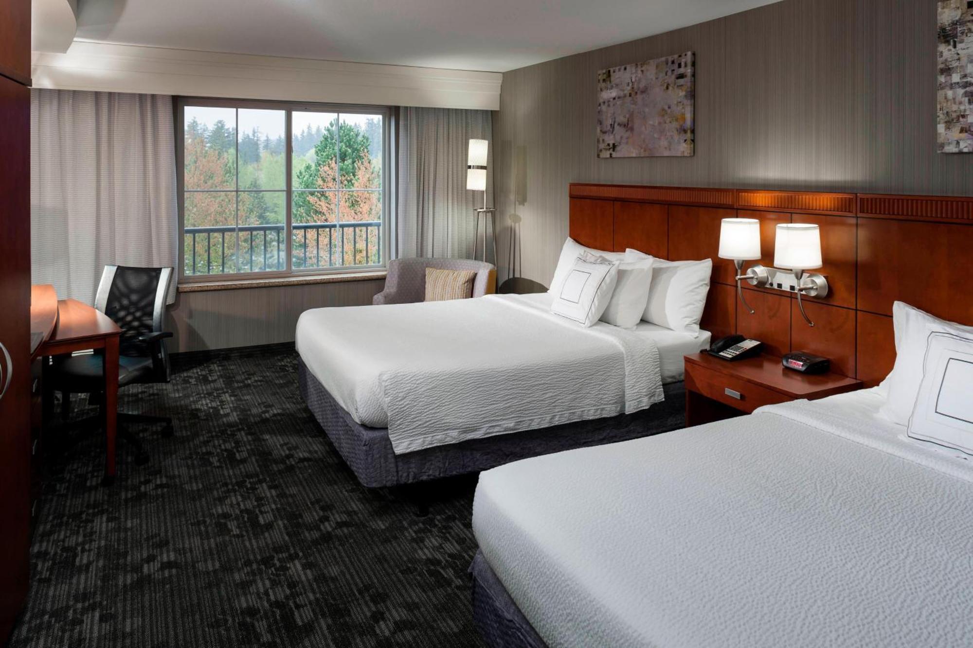 Courtyard By Marriott Seattle Kirkland Hotel Екстериор снимка